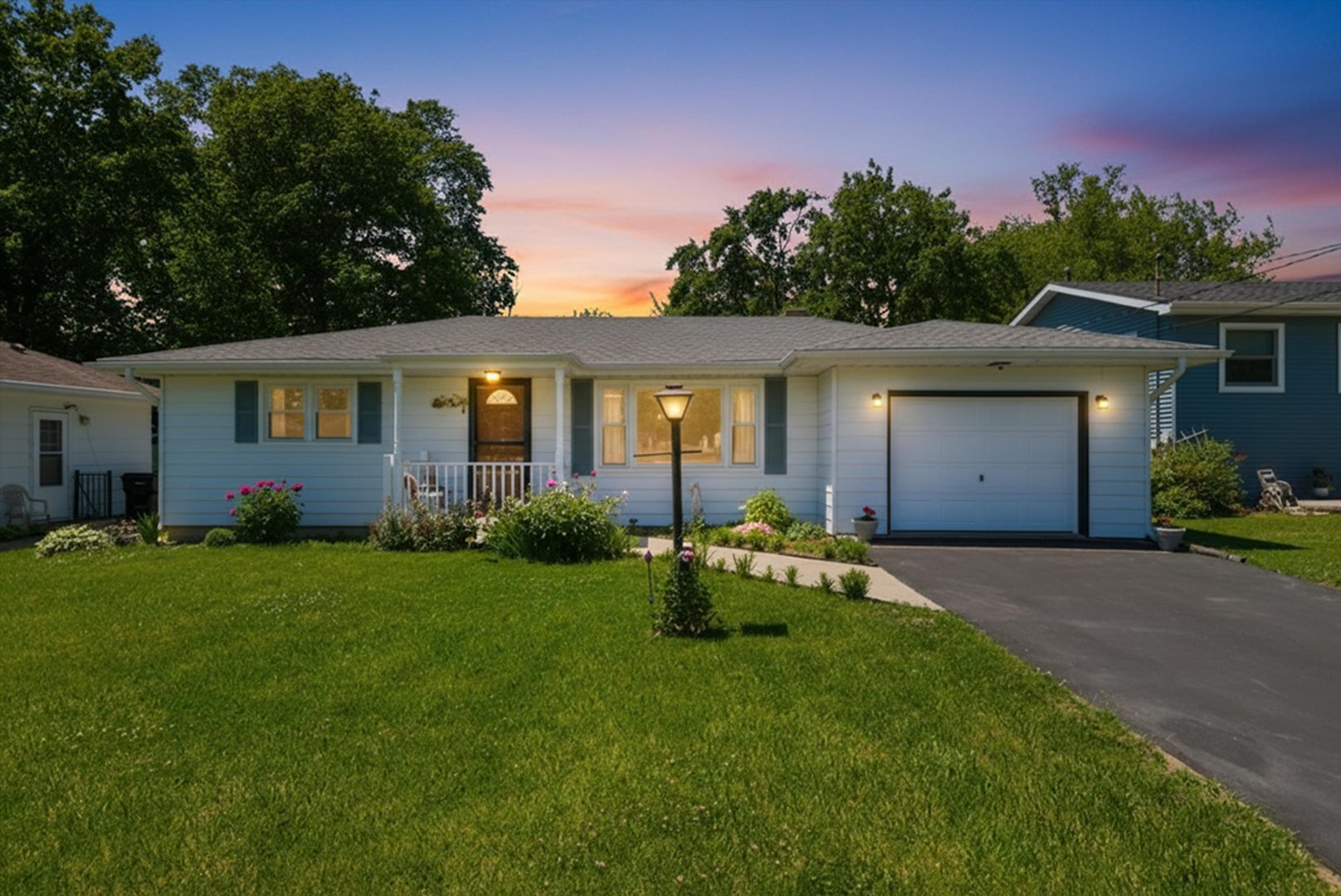 34456 W Lake Shore Drive Property Photo 1