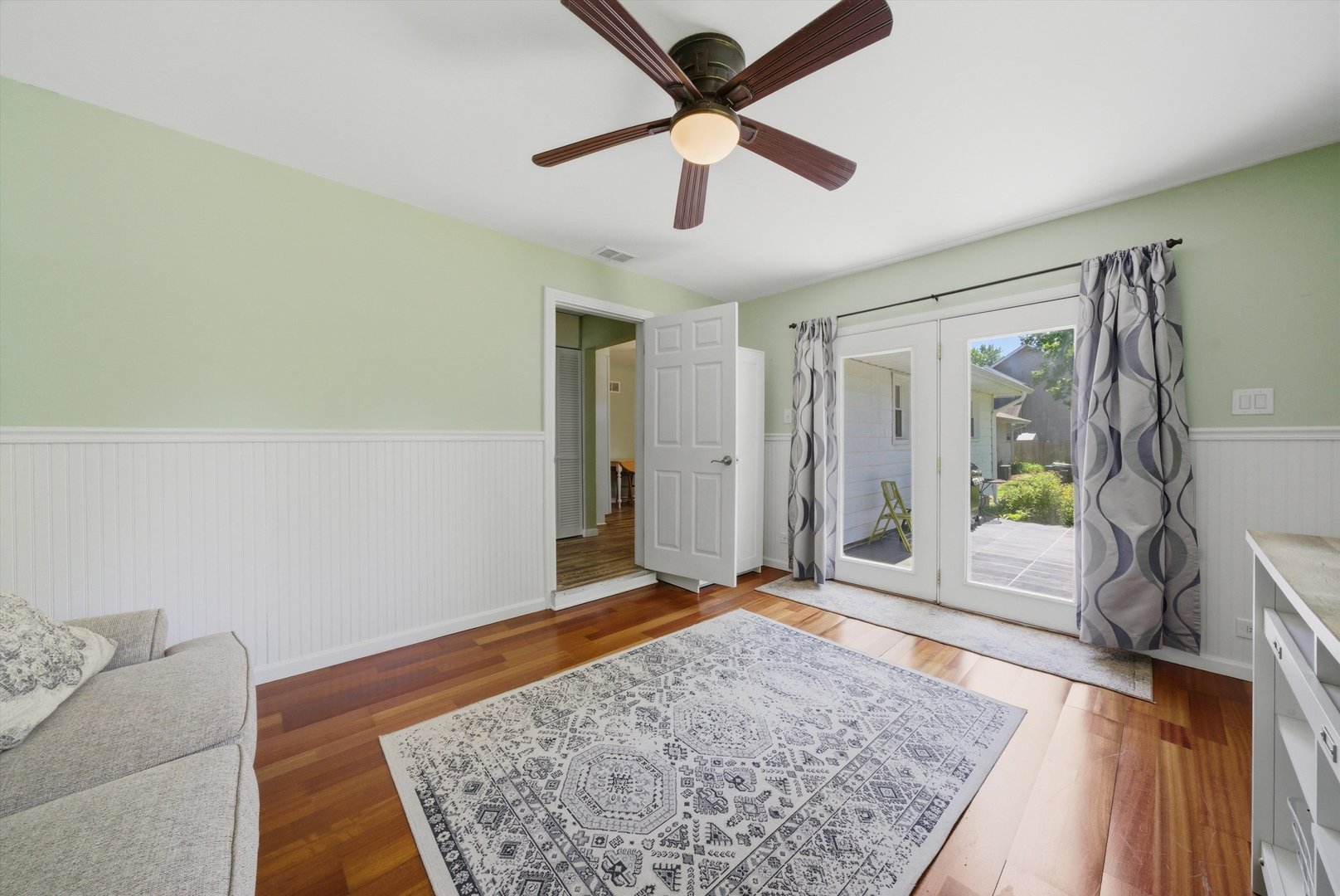 34456 W Lake Shore Drive Property Photo 18