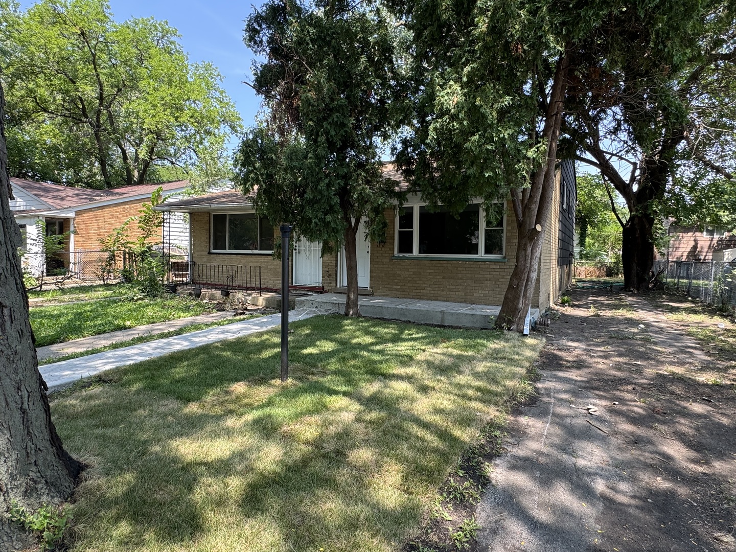 940 W 116th Place Property Photo 1