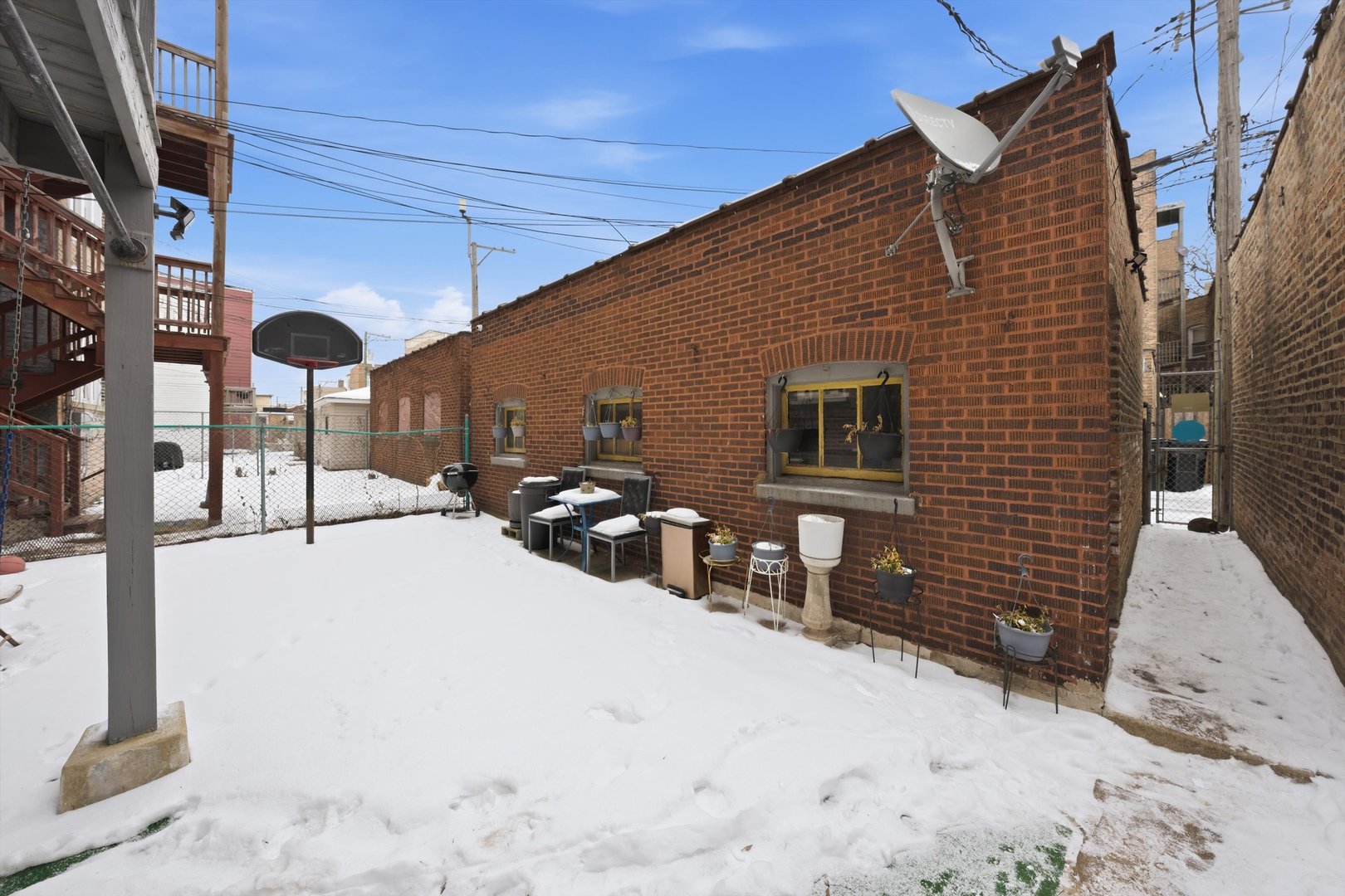 8019 S Rhodes Avenue Property Photo 45