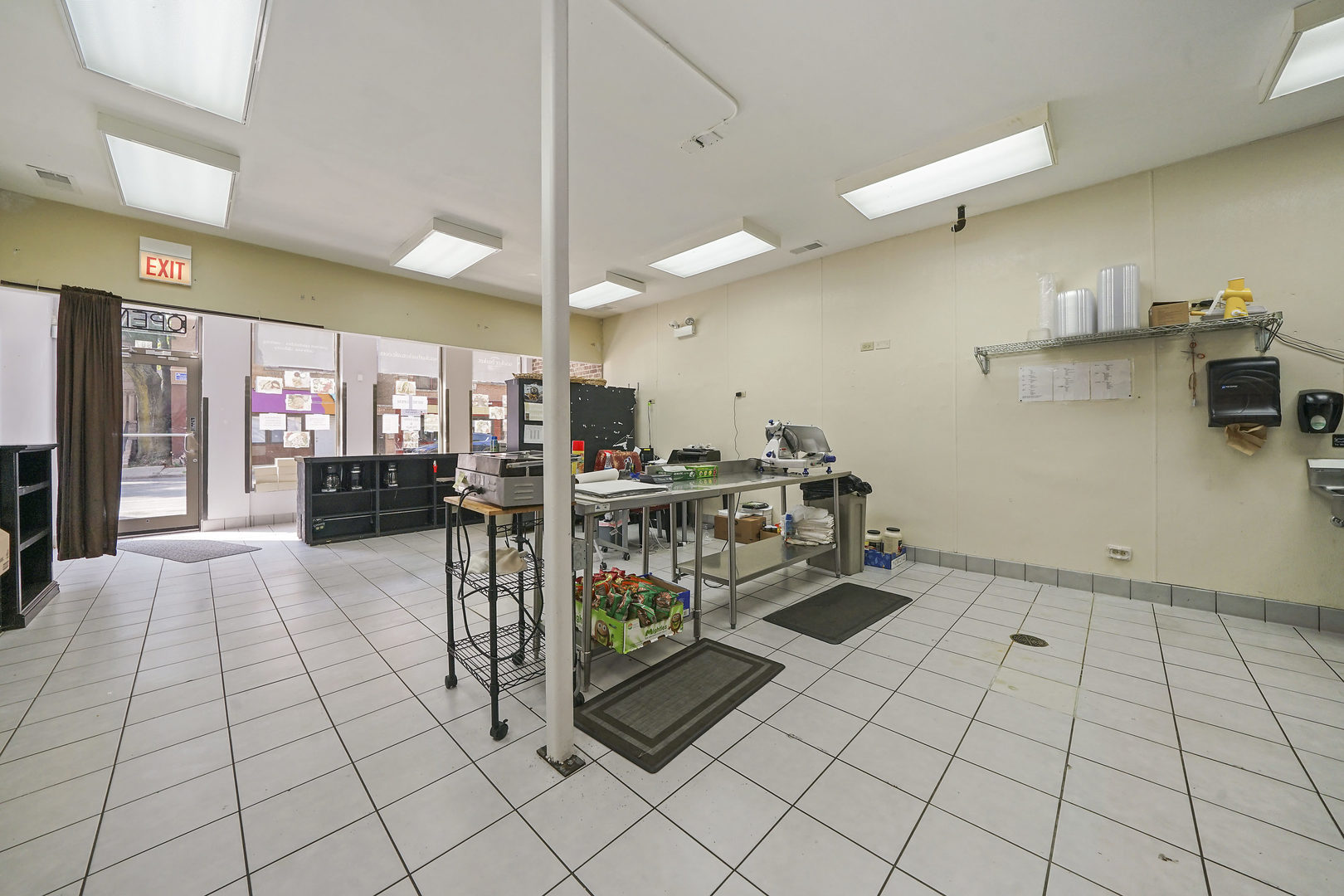 907 N Damen Avenue 101 Property Photo 9