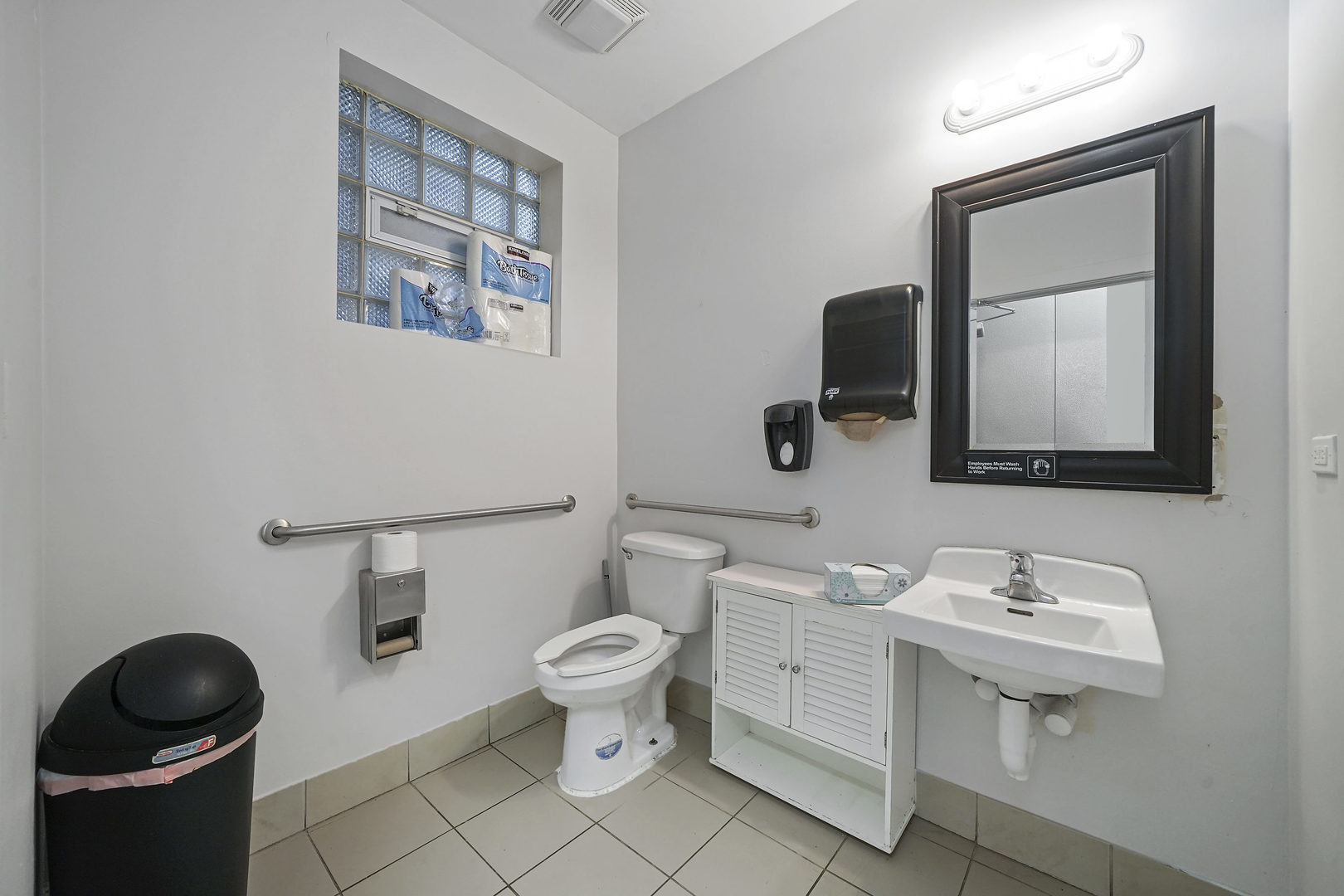 907 N Damen Avenue 101 Property Photo 25