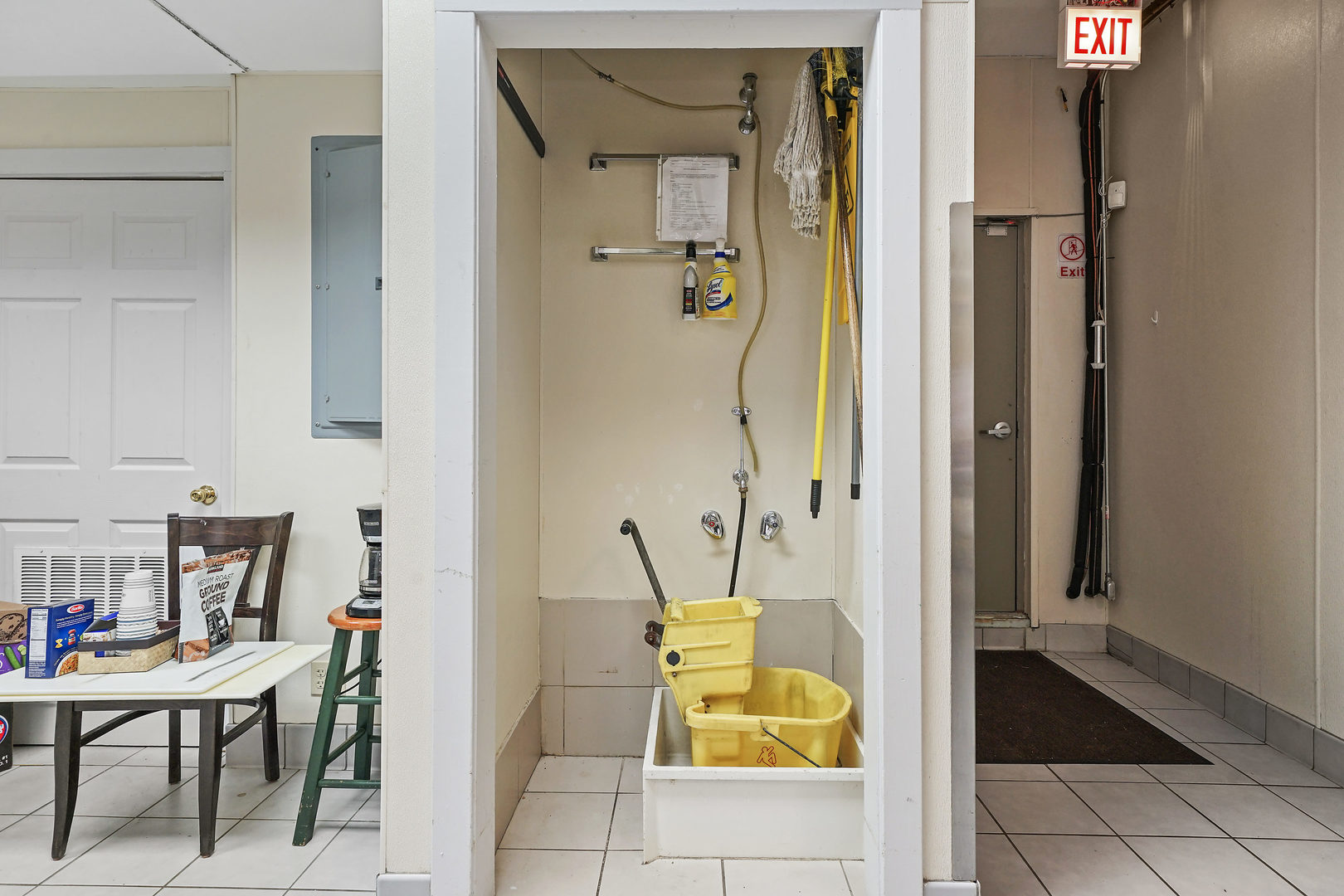 907 N Damen Avenue 101 Property Photo 26