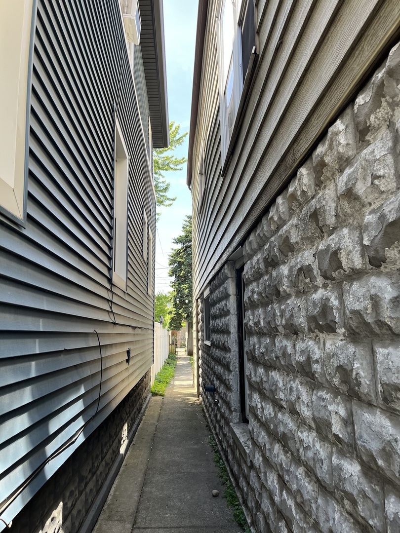 1528 Euclid Avenue Property Photo 3
