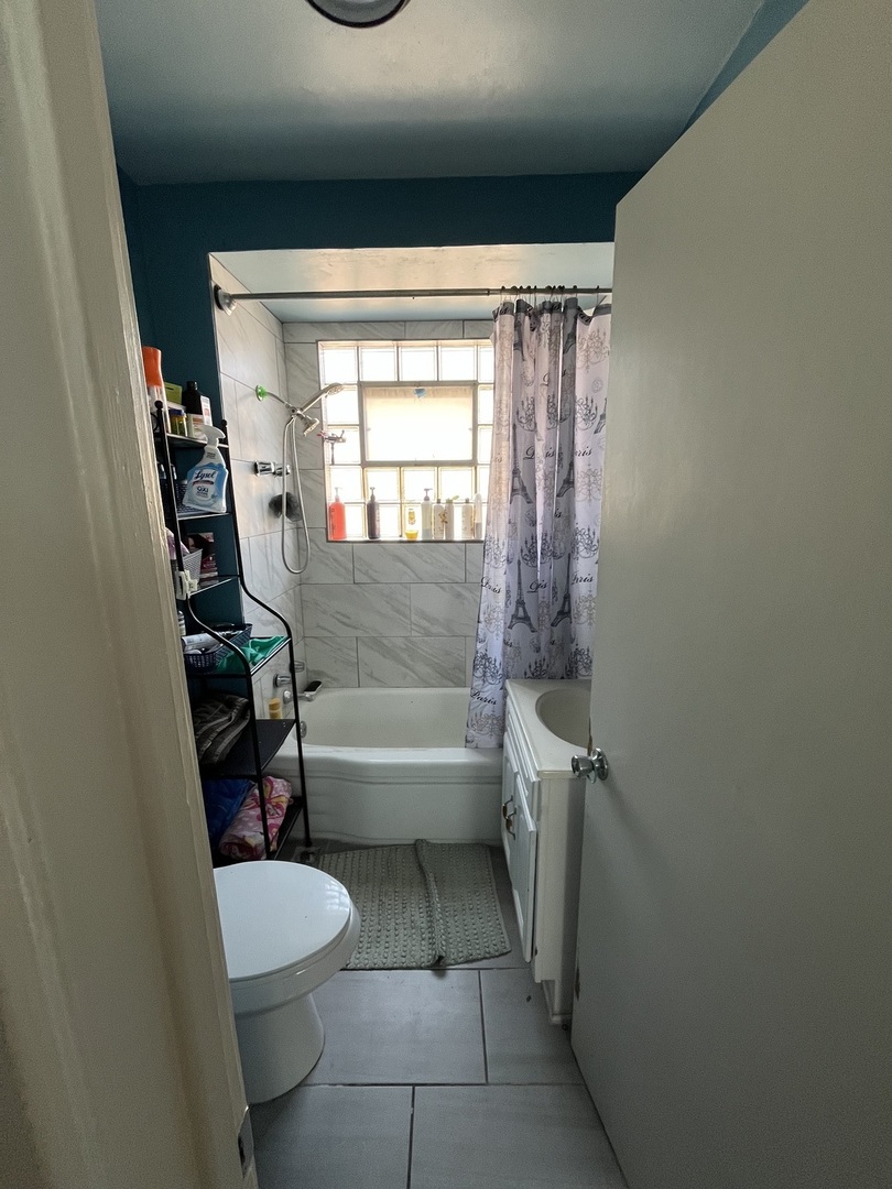 1528 Euclid Avenue Property Photo 8