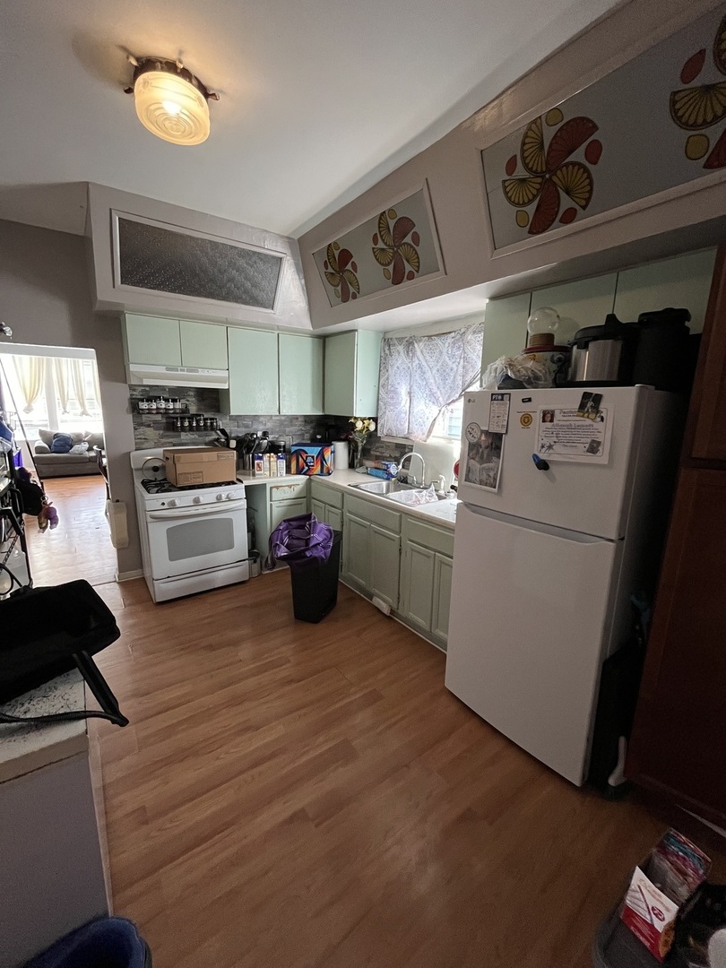 1528 Euclid Avenue Property Photo 9