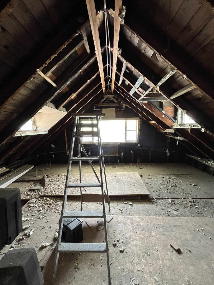 1528 Euclid Avenue Property Photo 16