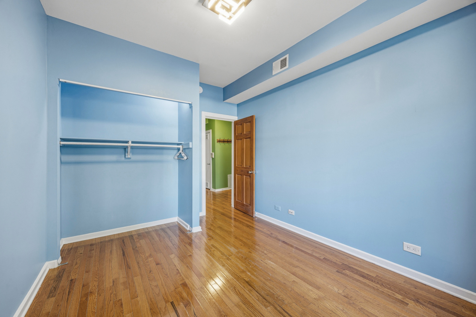 1904 N Drake Avenue 1a Property Photo 8