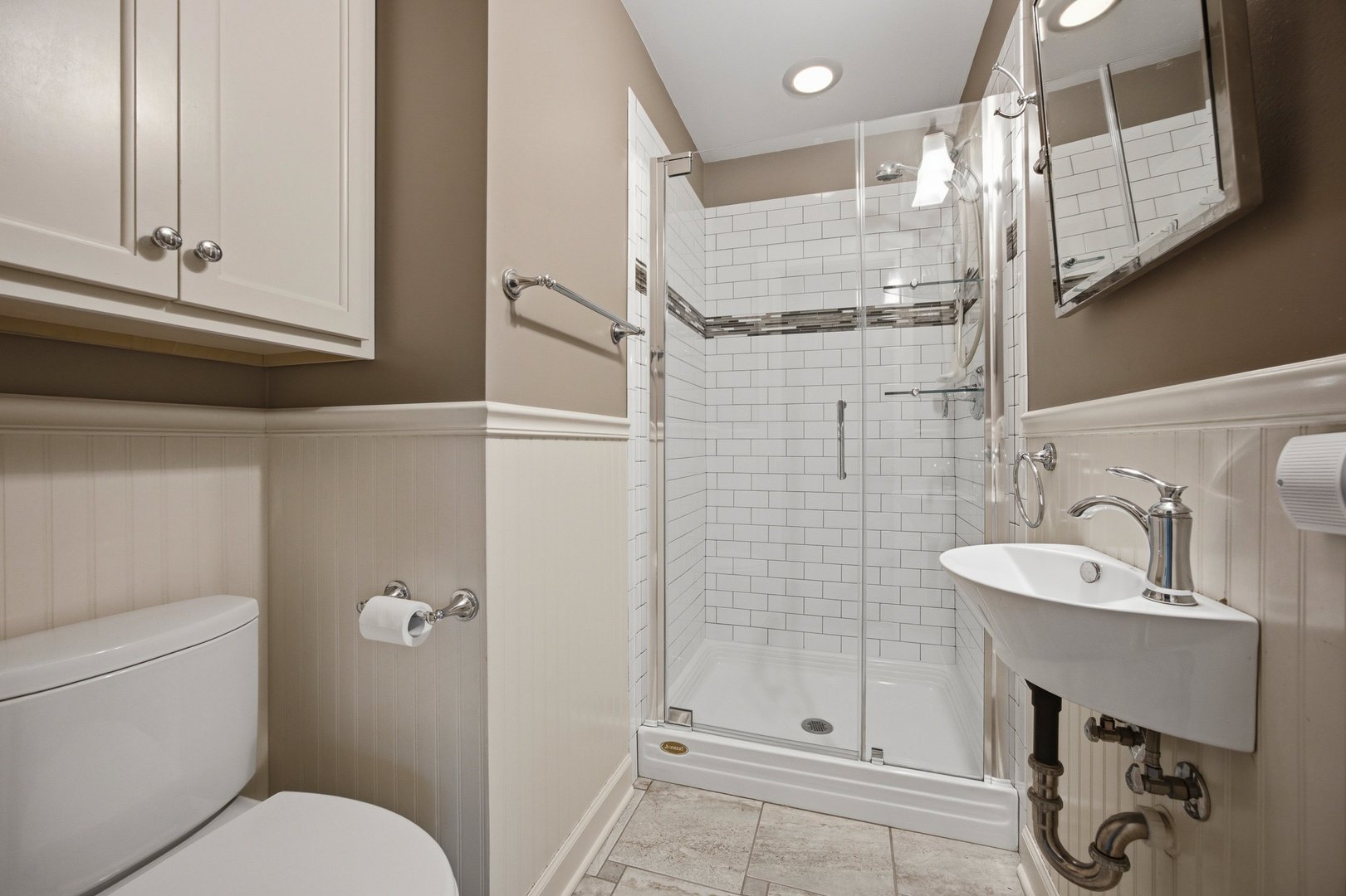 4712 Main Street Property Photo 15