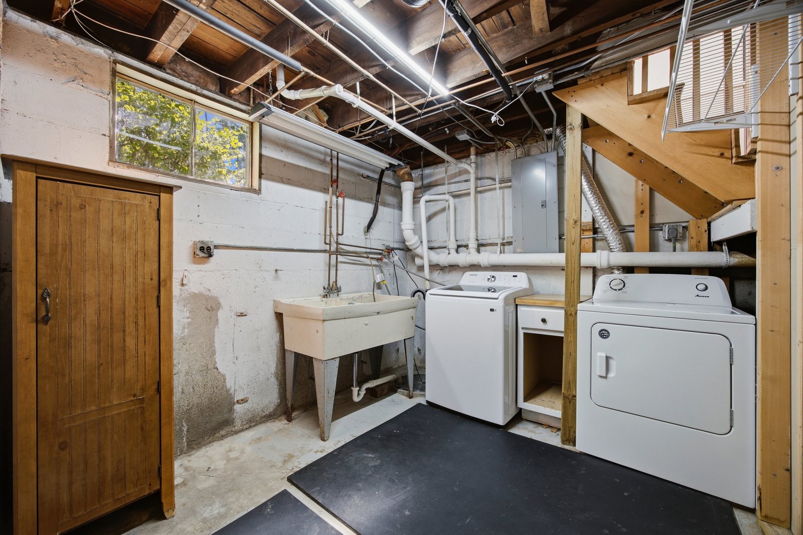 4712 Main Street Property Photo 26