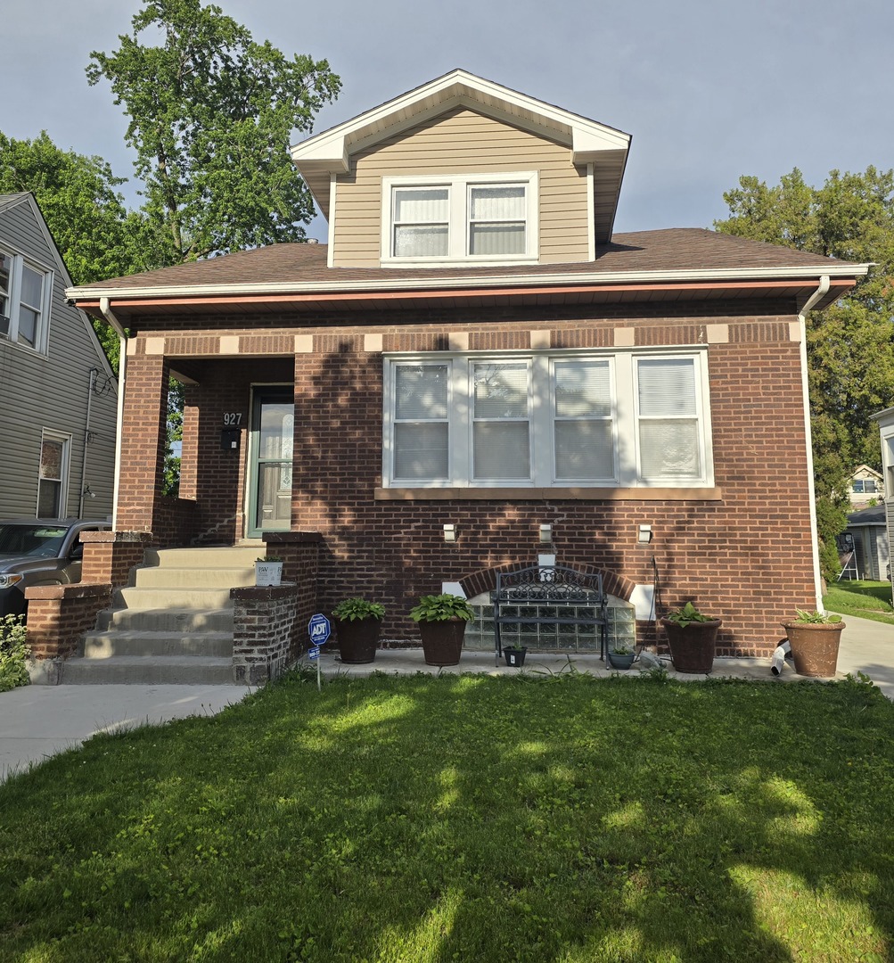 927 24th Avenue Property Photo 1