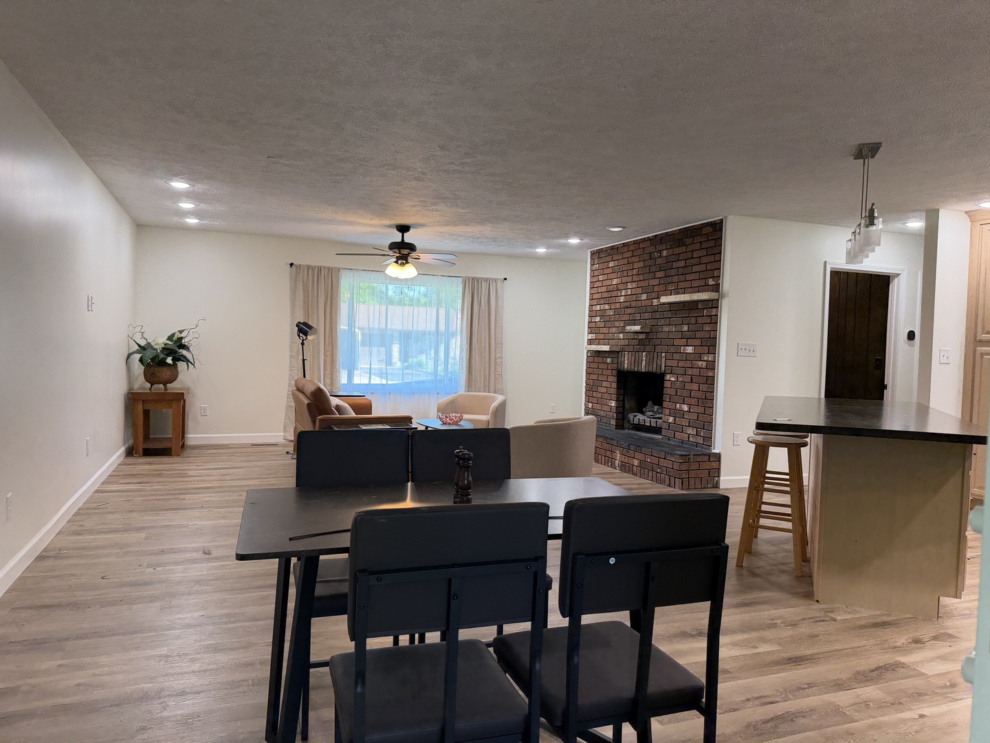 1612 Shomaker Drive Property Photo 2