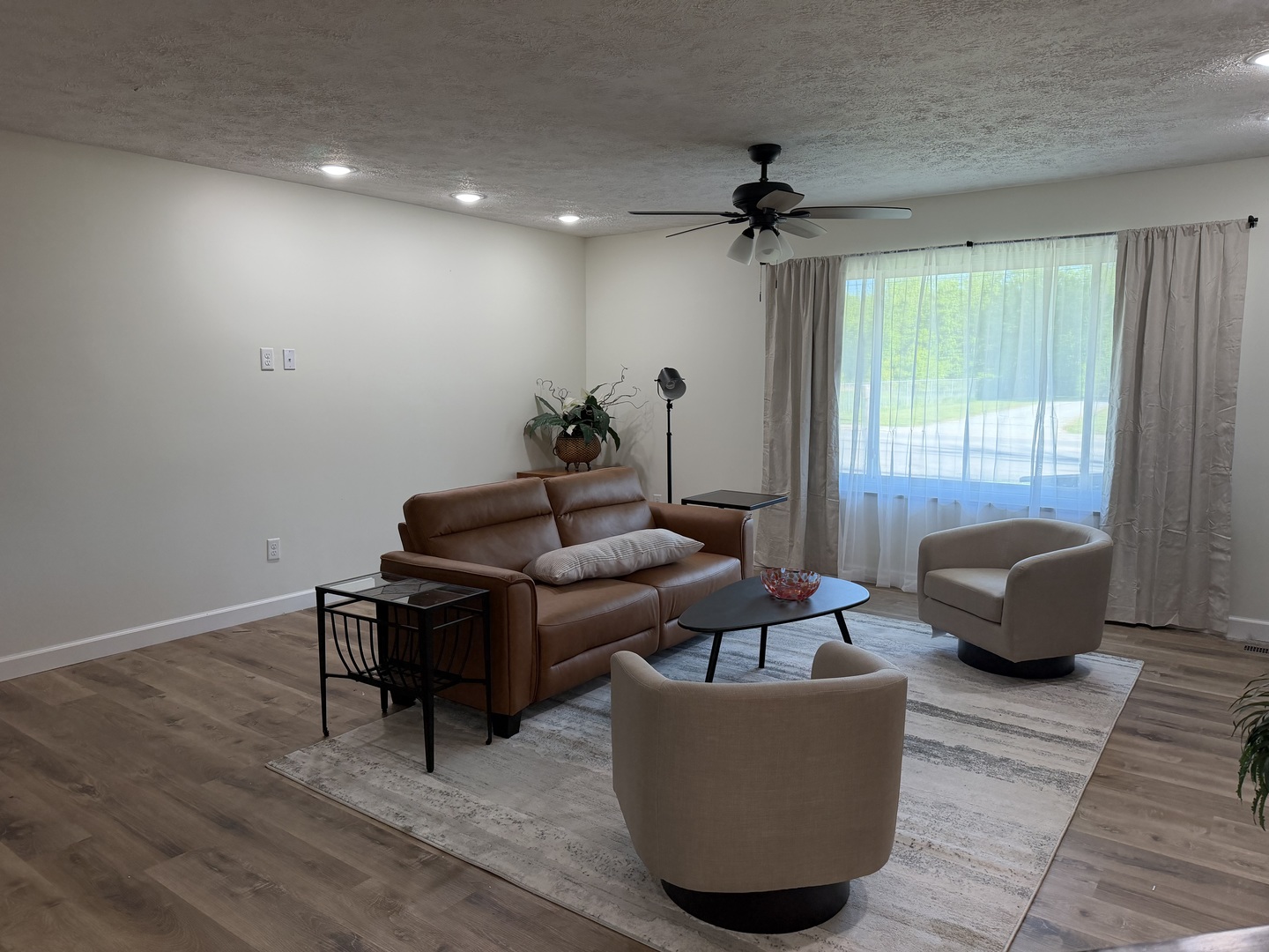 1612 Shomaker Drive Property Photo 5