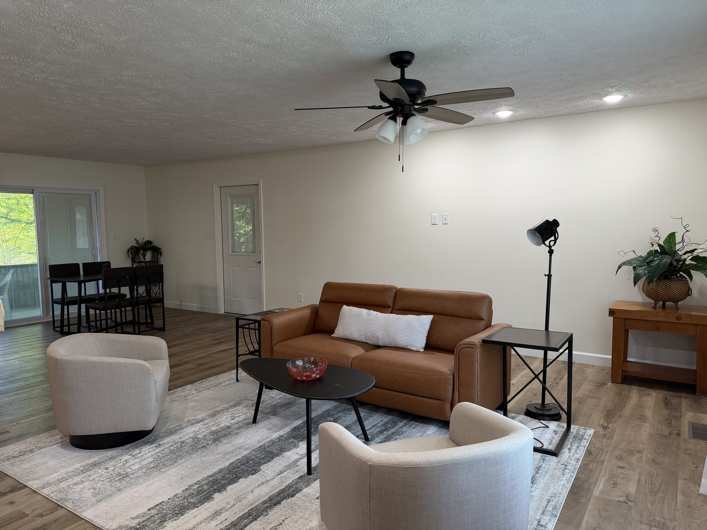 1612 Shomaker Drive Property Photo 9