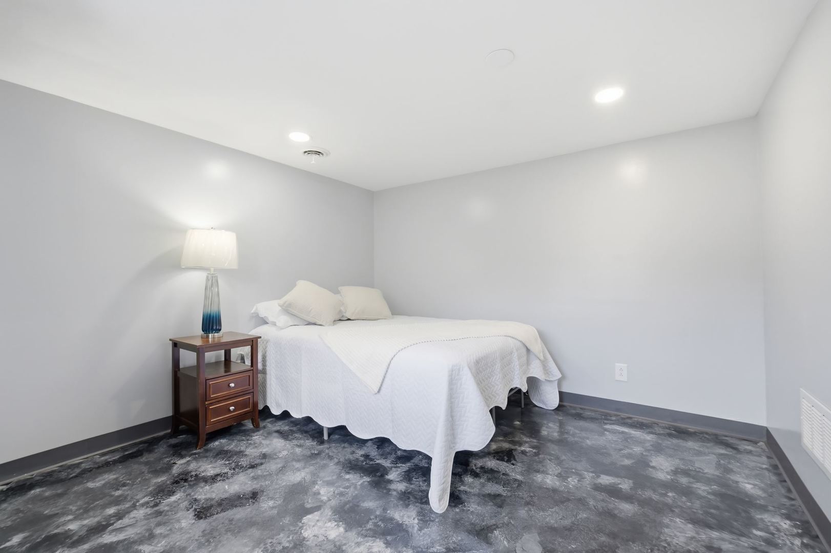 223 E Michigan Avenue Property Photo 40
