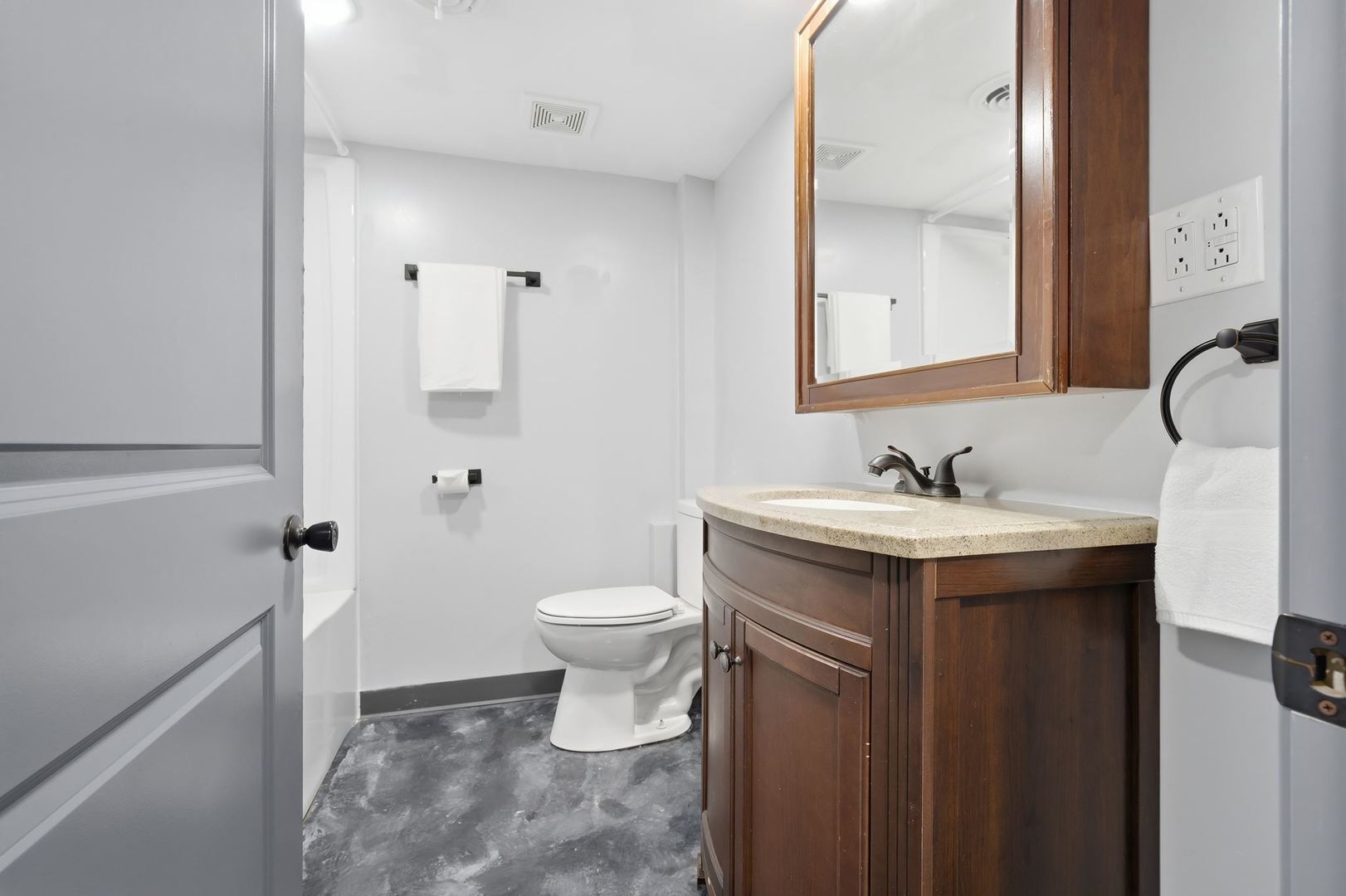 223 E Michigan Avenue Property Photo 42