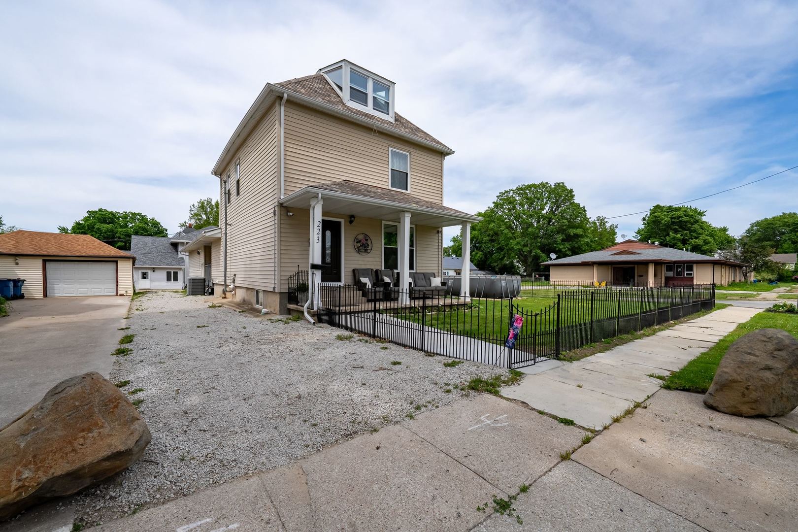 223 E Michigan Avenue Property Photo 50