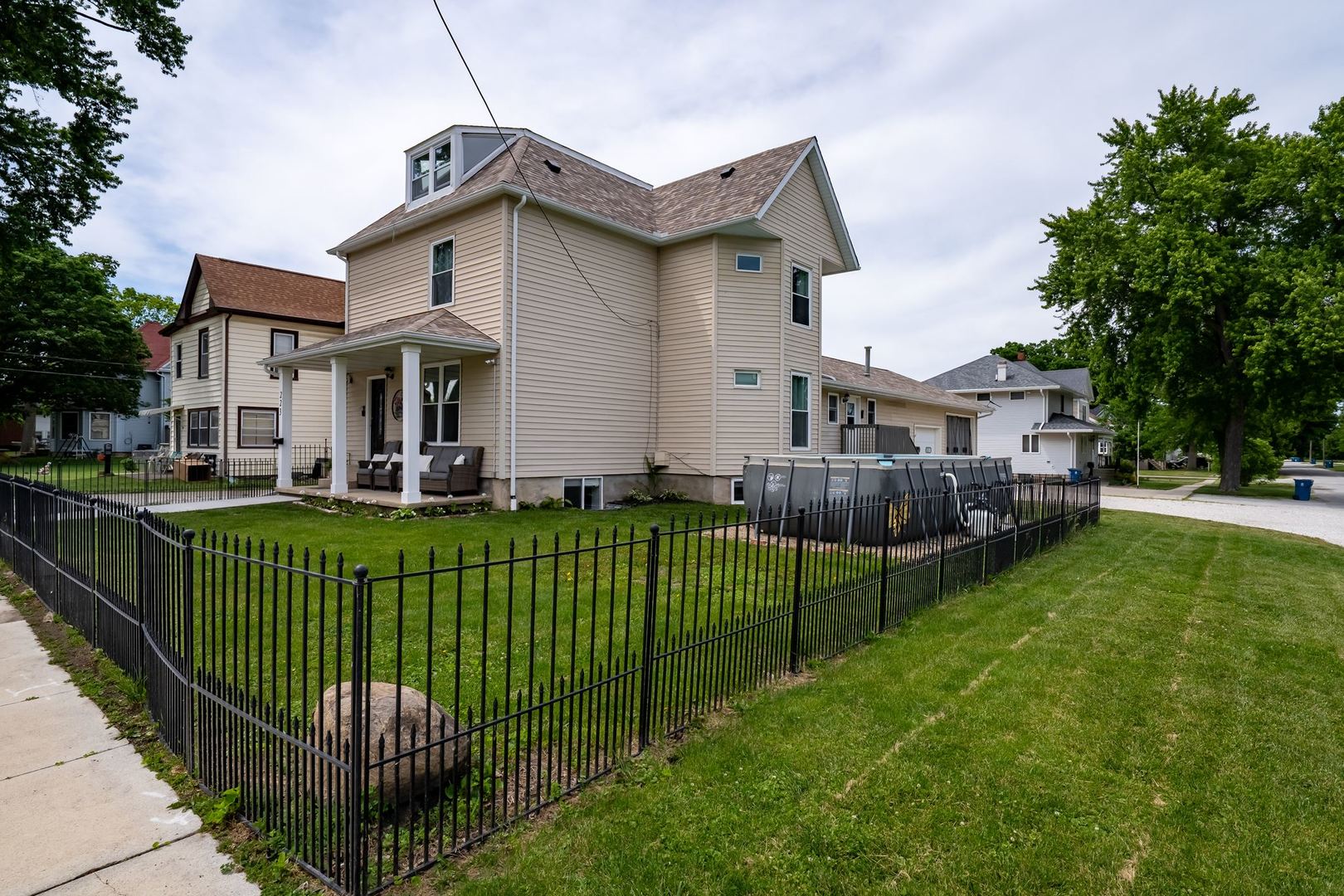 223 E Michigan Avenue Property Photo 53