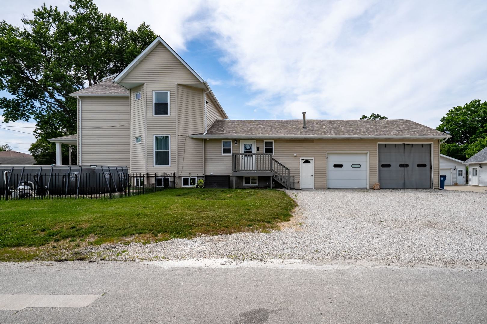 223 E Michigan Avenue Property Photo 54