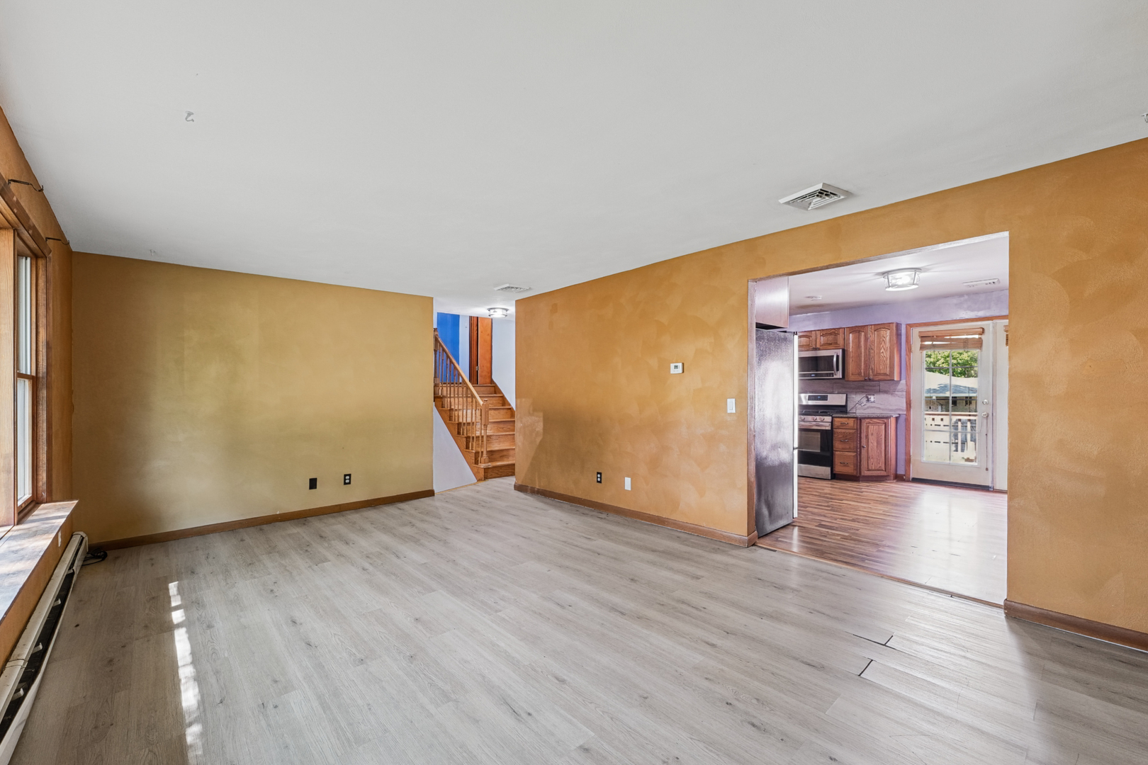 2308 Slayback Street Property Photo 10