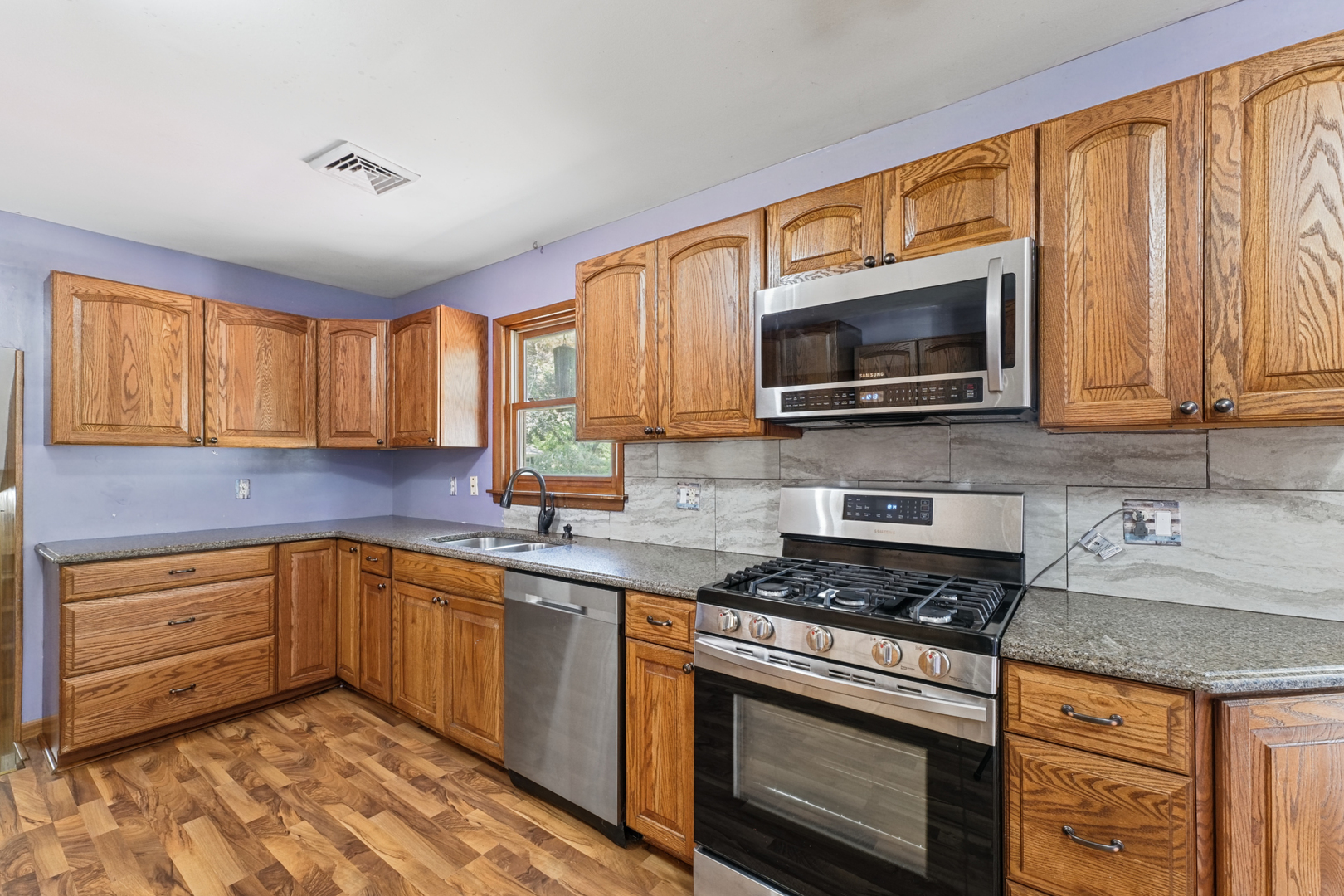 2308 Slayback Street Property Photo 17