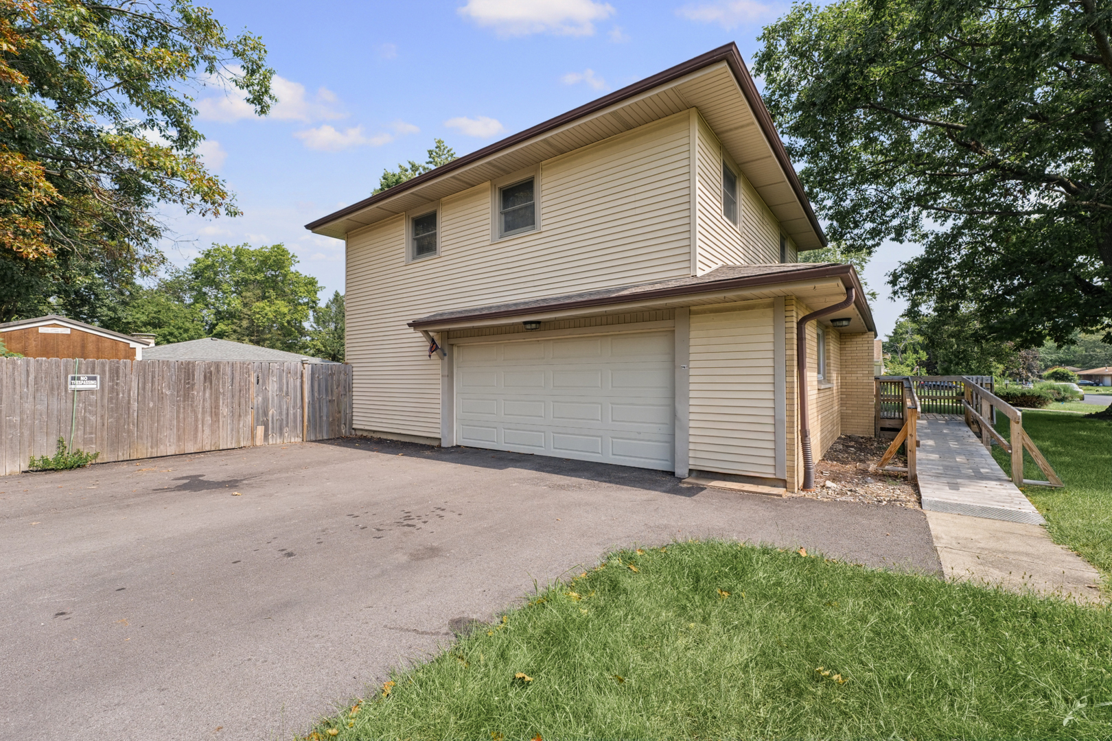 2308 Slayback Street Property Photo 40