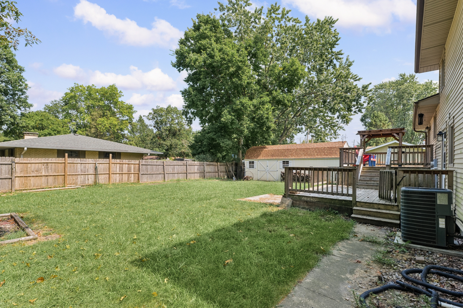 2308 Slayback Street Property Photo 42