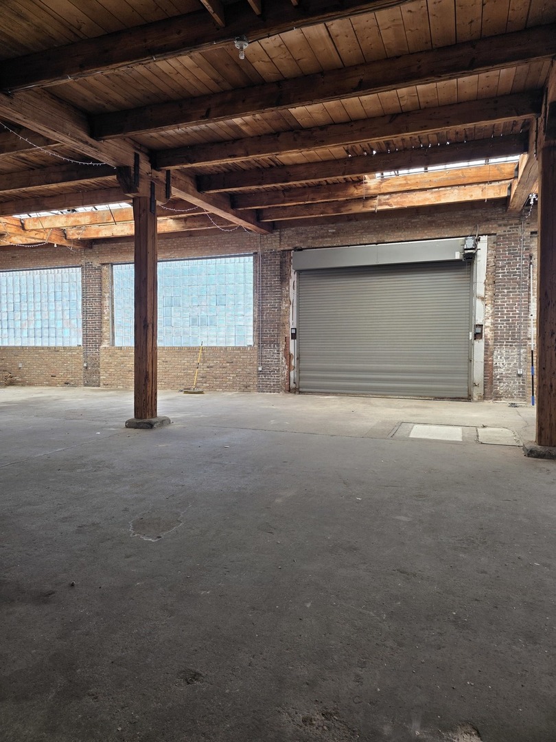 1686 N Ada Street Property Photo 3
