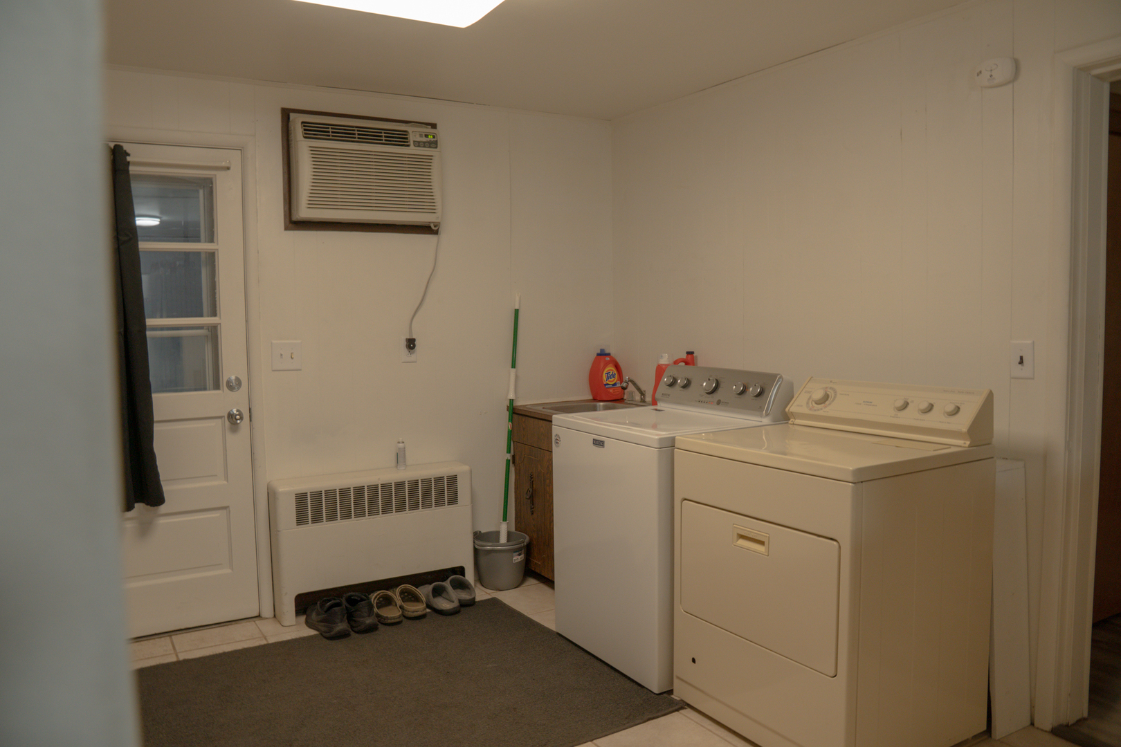 1160 Westlawn Drive Property Photo 6