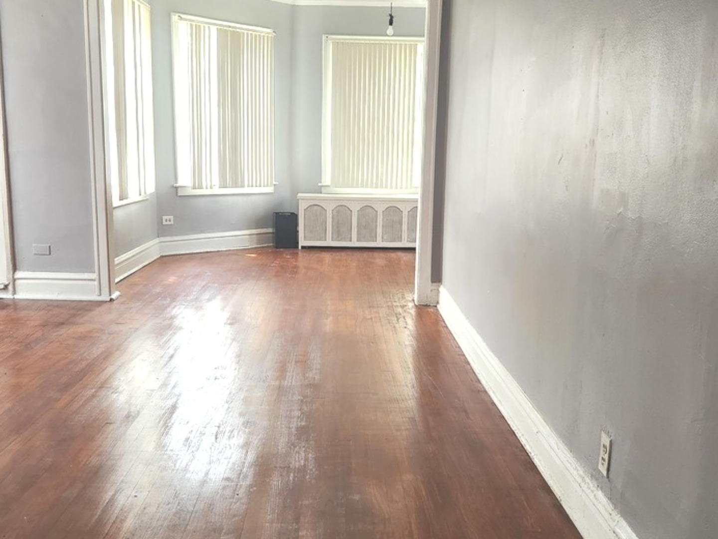 8017 S Maryland Avenue Property Photo 16