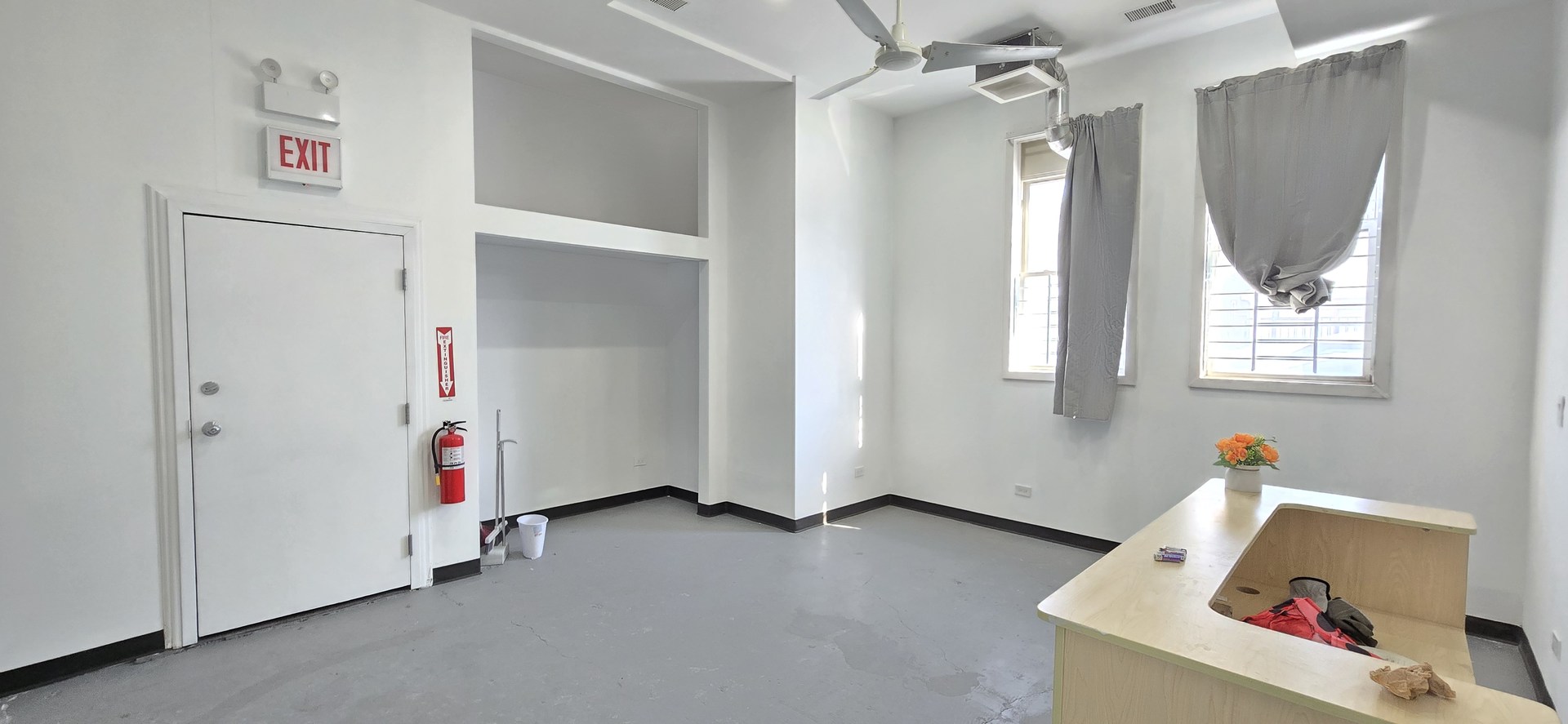 819 S Western Avenue C1 Property Photo 7