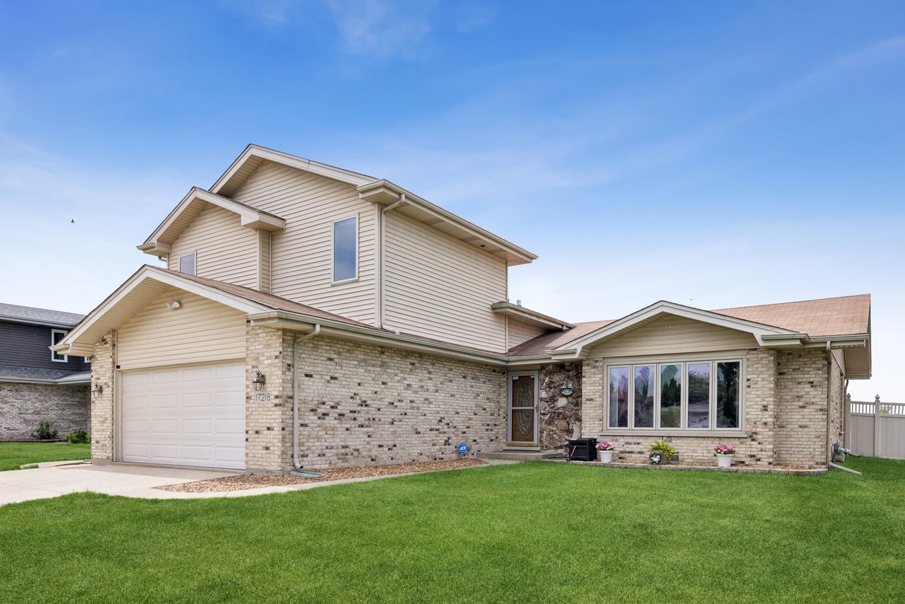 17218 Shetland Drive Property Photo 1