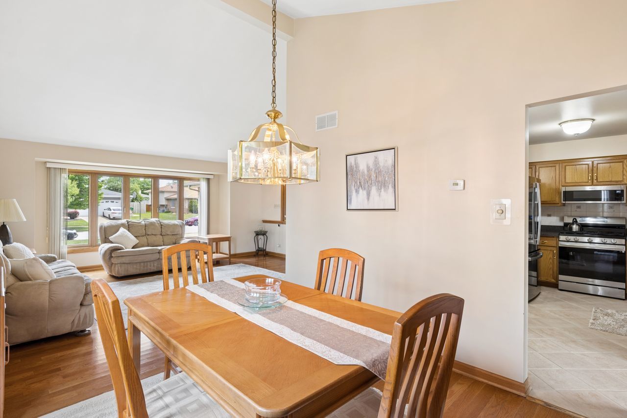 17218 Shetland Drive Property Photo 12
