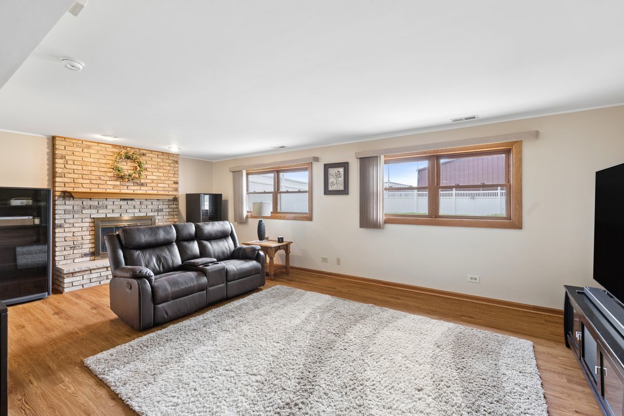 17218 Shetland Drive Property Photo 20