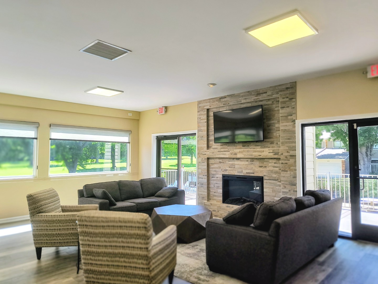 1432 Picadilly Circle Property Photo 31