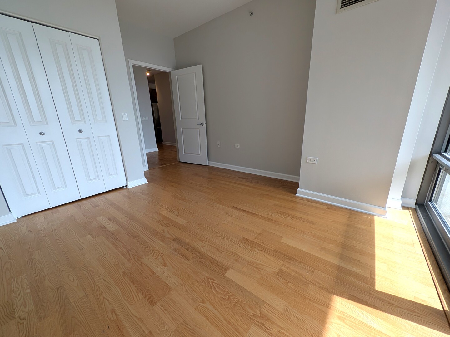 100 E 14th Street 1508 Property Photo 9