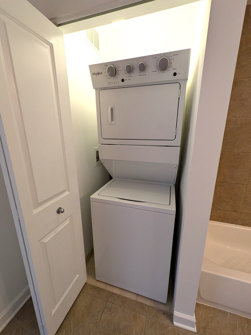 100 E 14th Street 1508 Property Photo 14