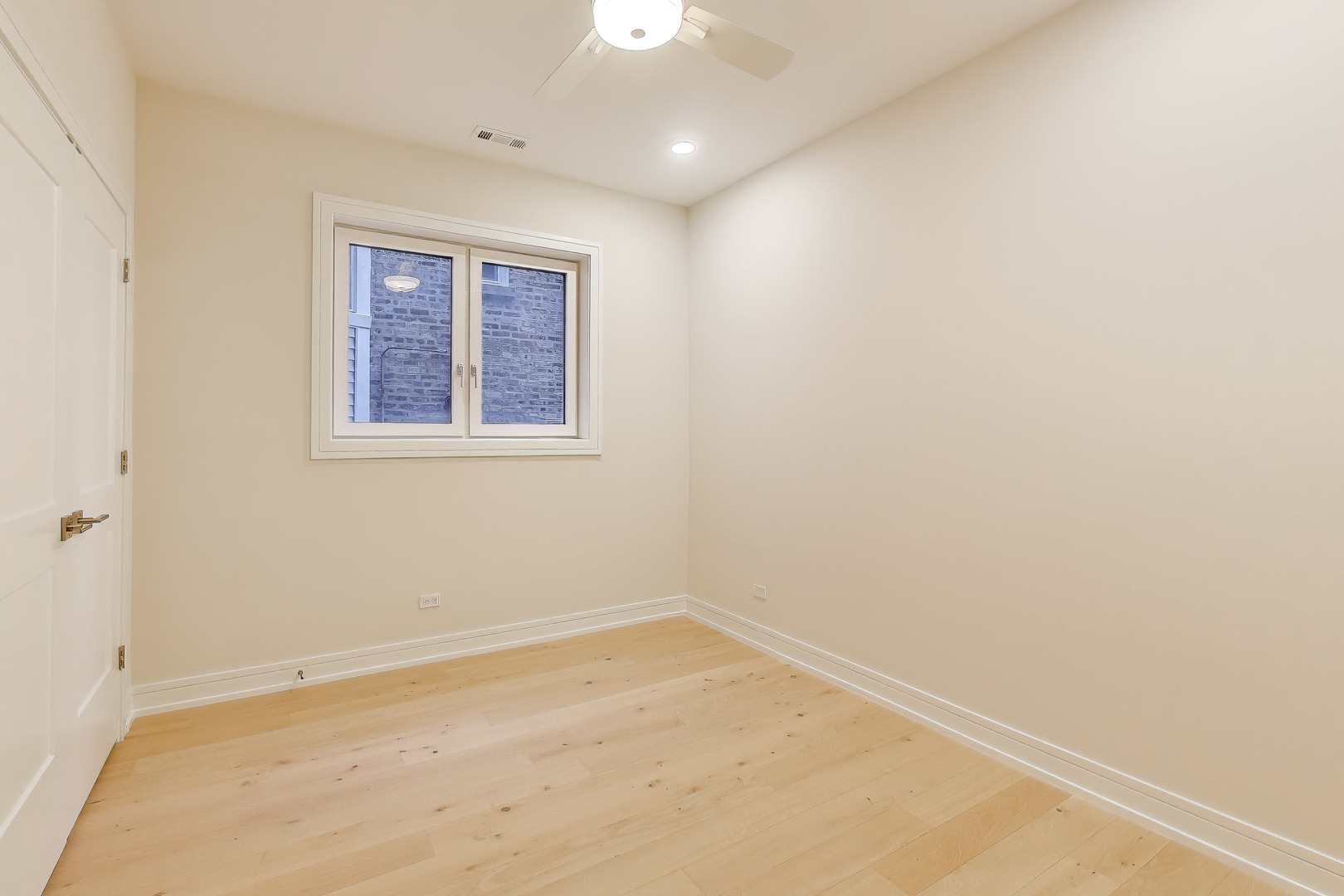 4351 S Vincennes Avenue 2 Property Photo 19