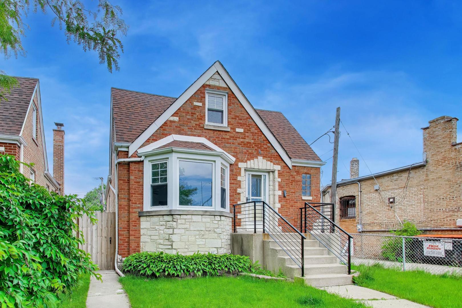 5718 N Parkside Avenue Property Photo 1
