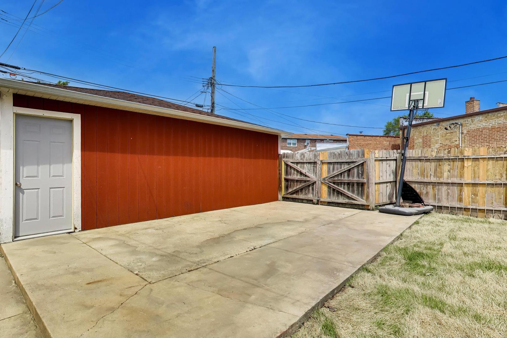 5718 N Parkside Avenue Property Photo 28