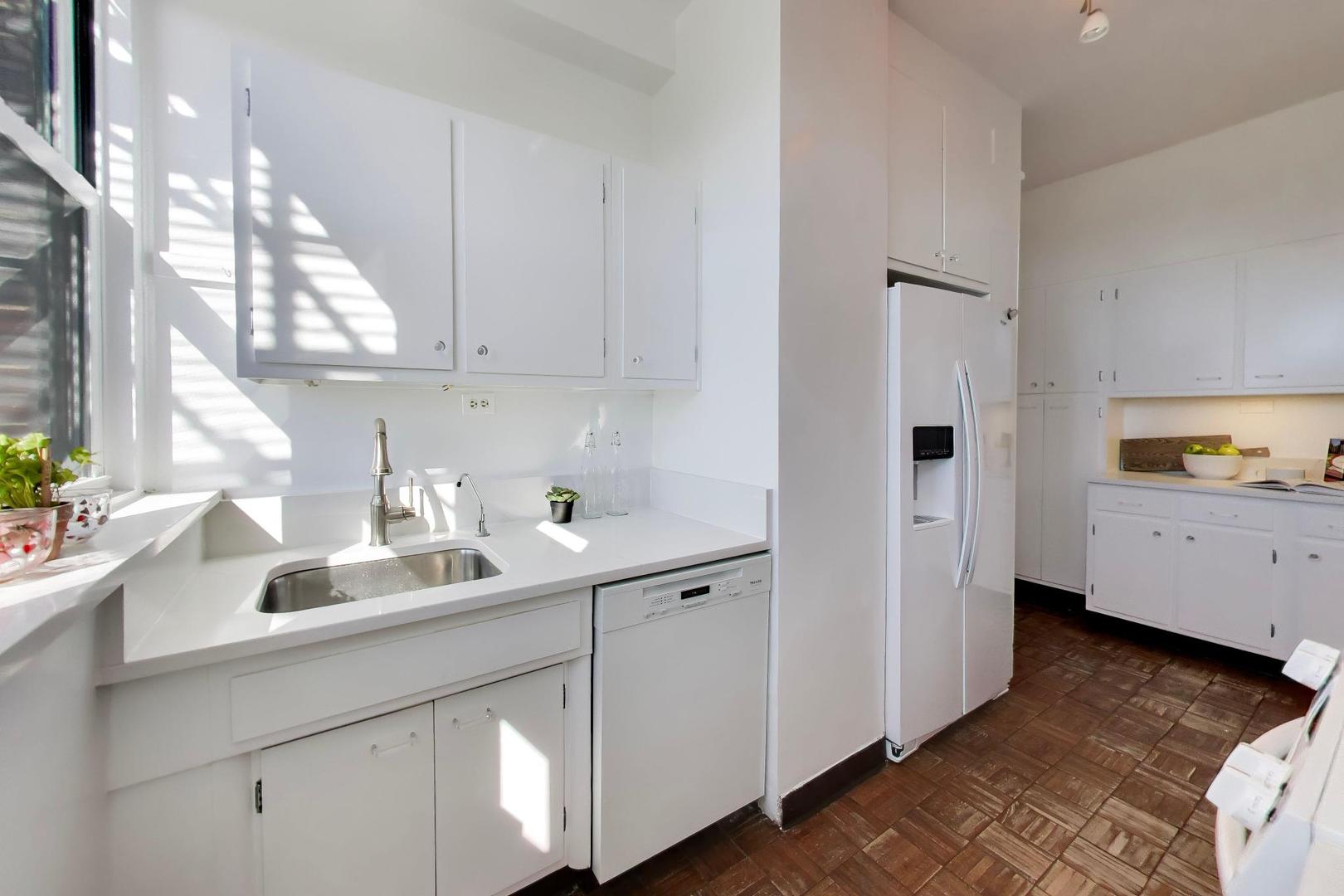 12664813 Property Photo 11
