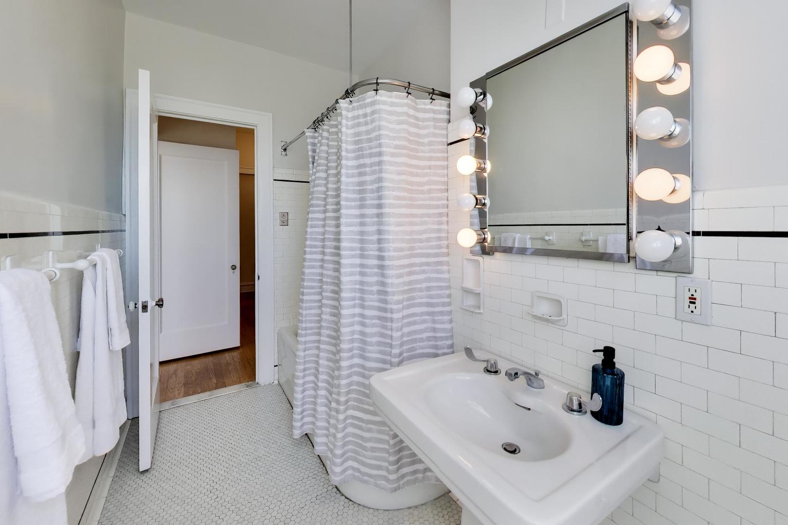 12664813 Property Photo 22