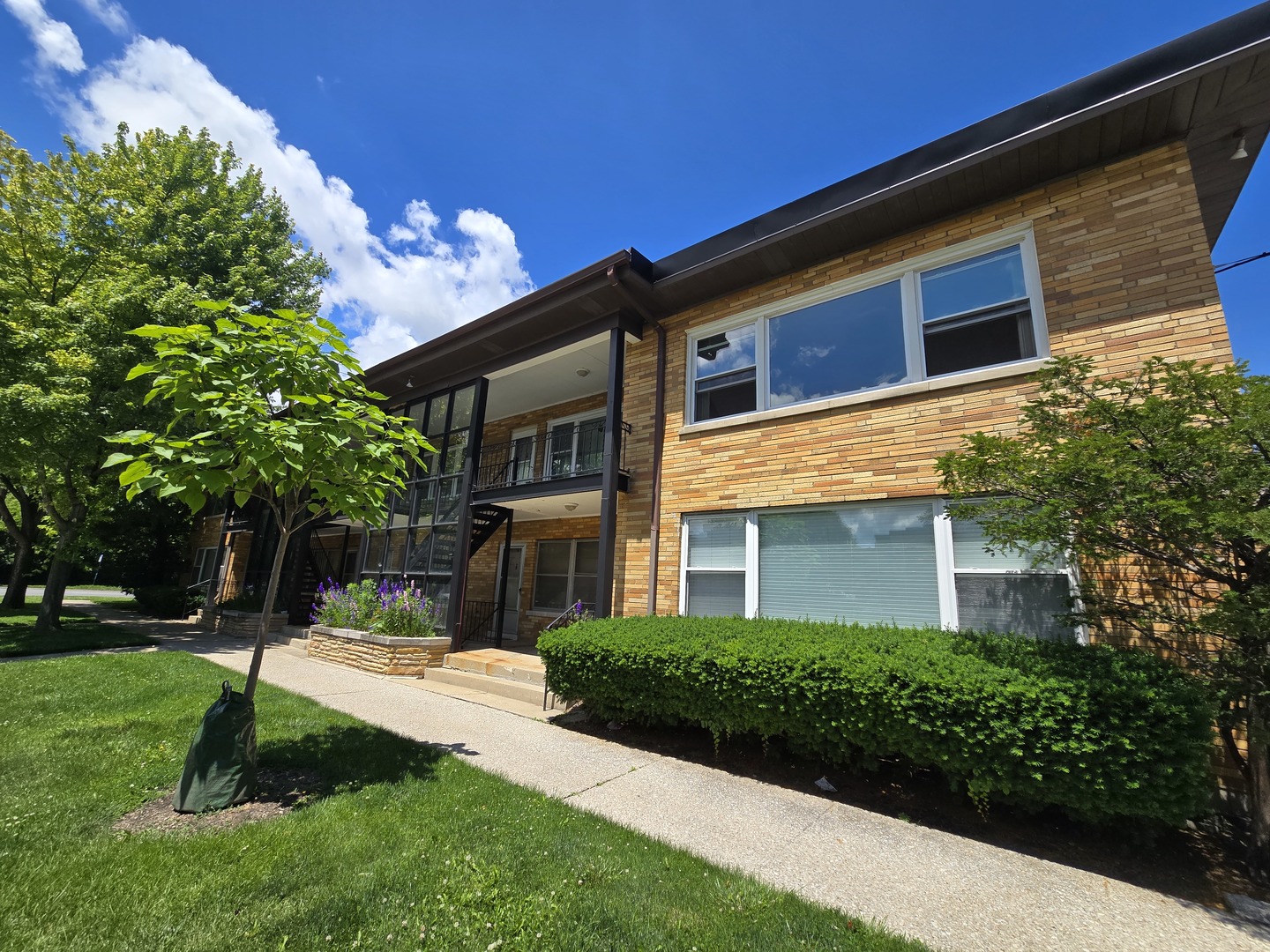 1301 N Harlem Avenue 10 Property Photo 1