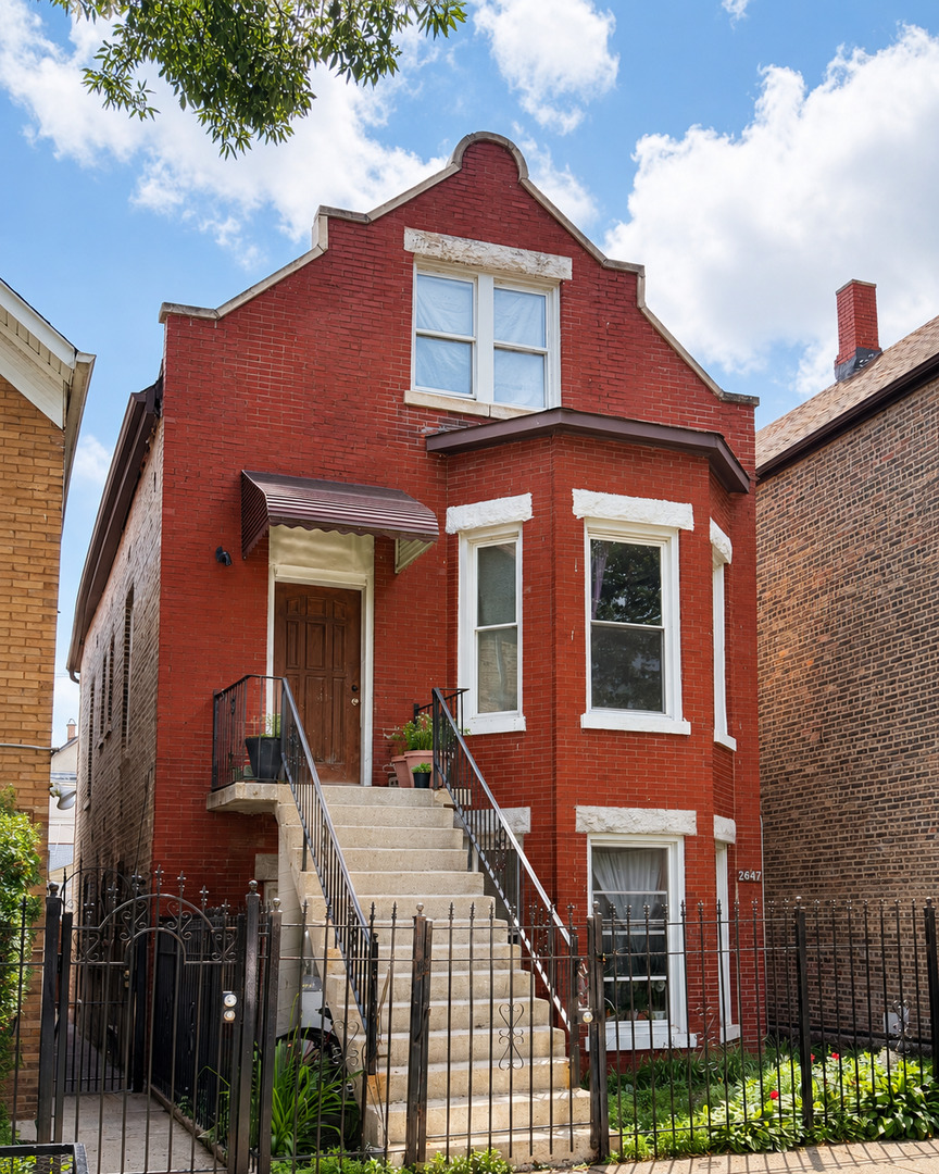 2647 S Trumbull Avenue Property Photo 2