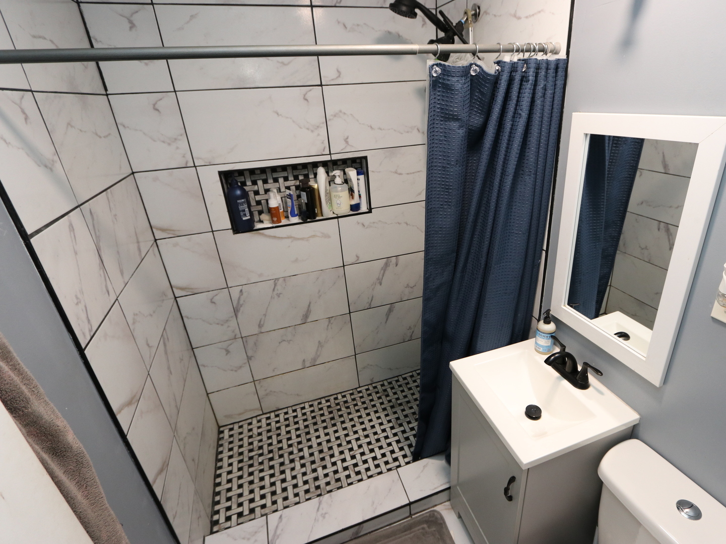 10134 S Bensley Avenue Property Photo 6