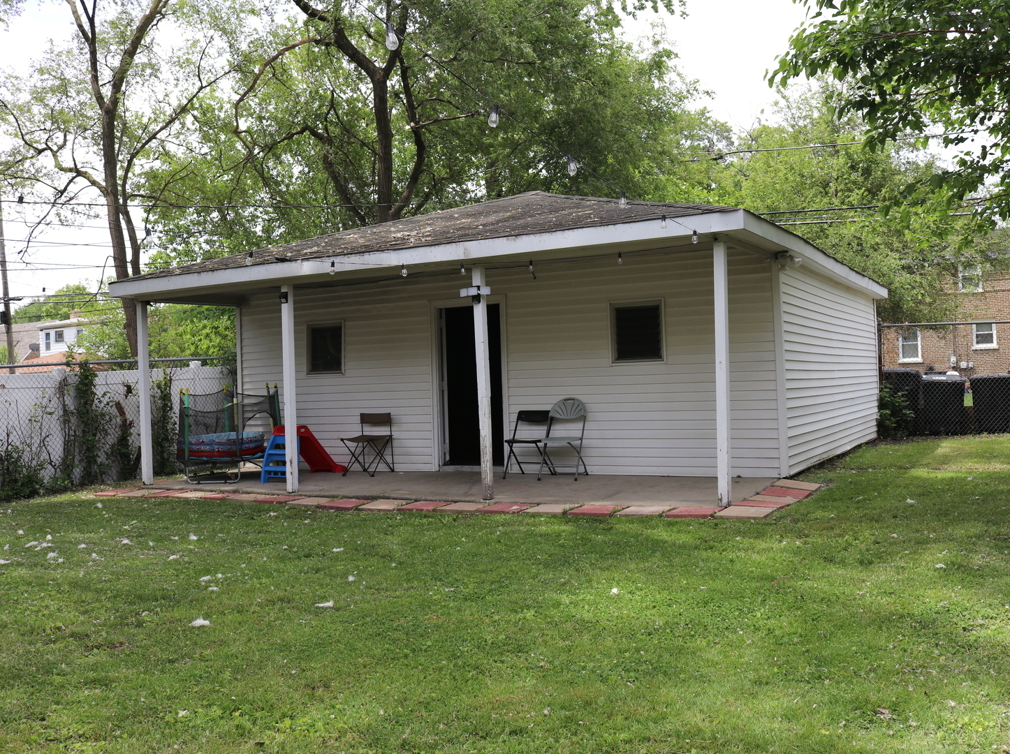 10134 S Bensley Avenue Property Photo 16