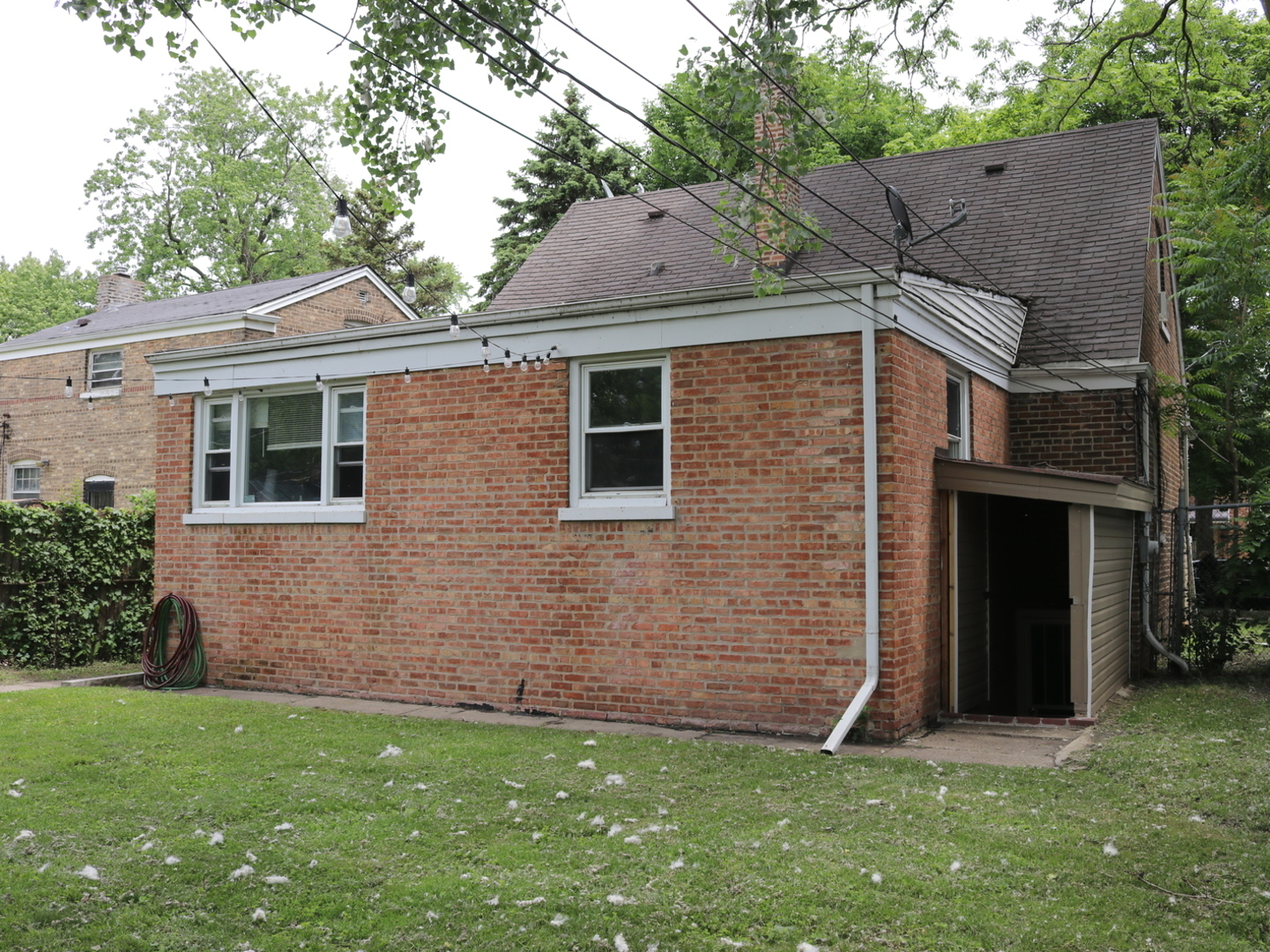 10134 S Bensley Avenue Property Photo 17