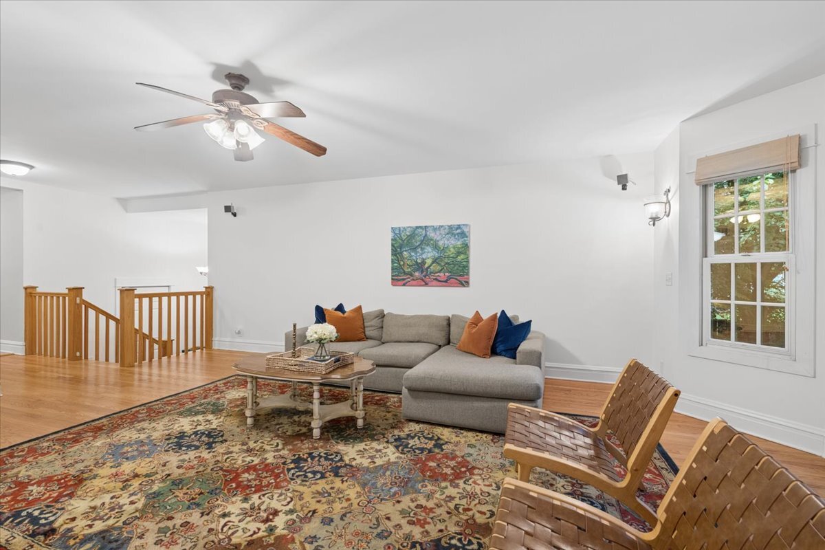 815 N Marion Street Property Photo 10