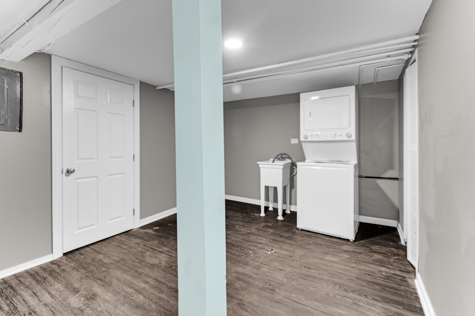 1205 E 93rd Street Property Photo 16