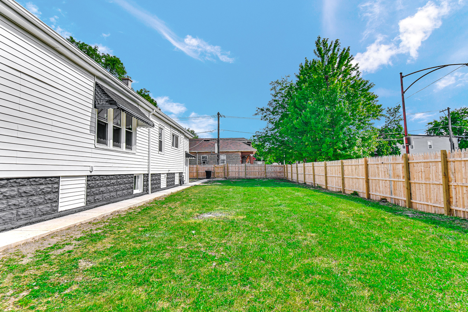 1205 E 93rd Street Property Photo 22